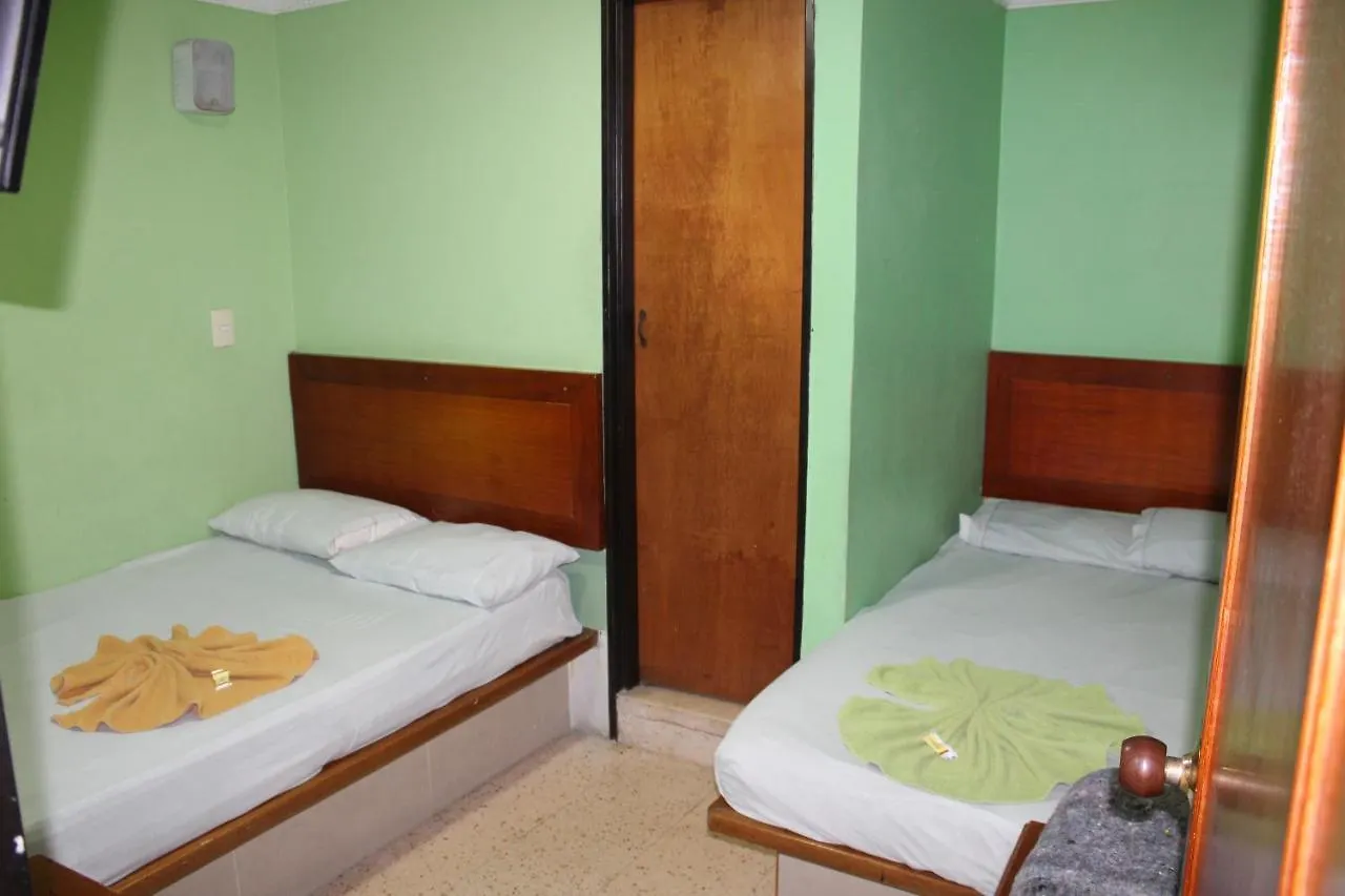 Hotel California Itagüí 0*,