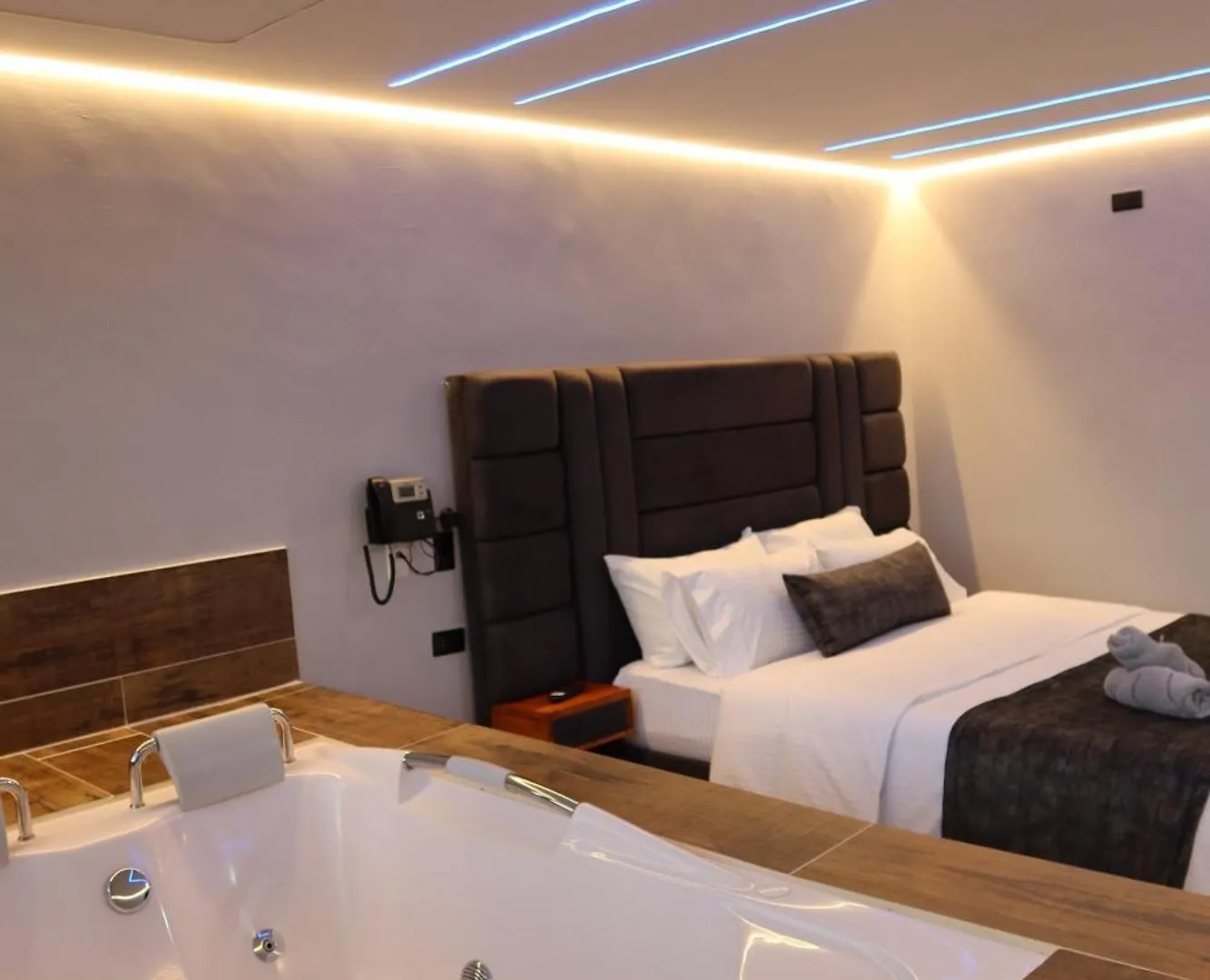 Hotel California Itagüí Colombia