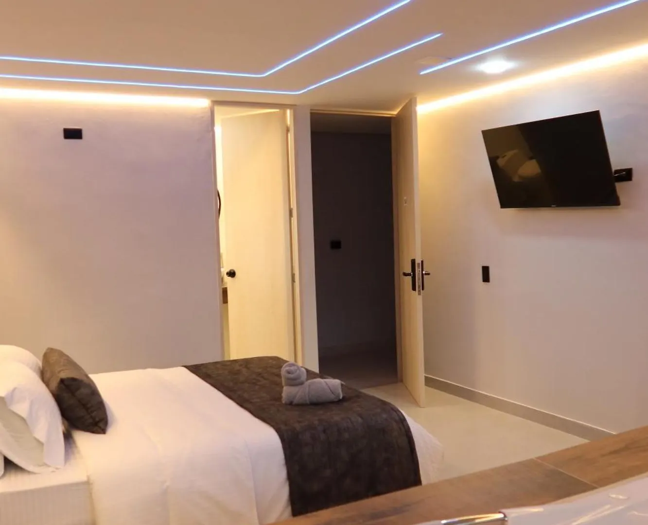 Hotel California Itagui Colombia
