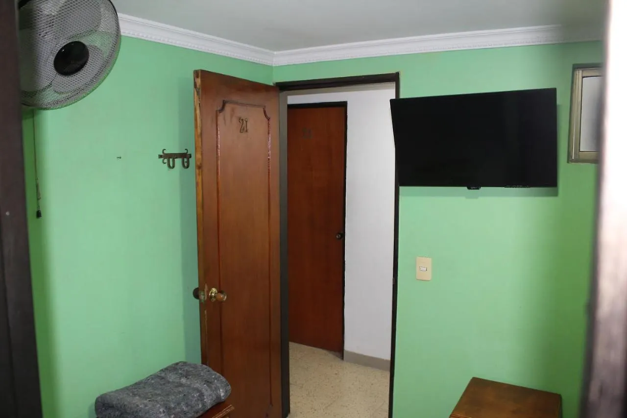Hotel California Itagui 0*,  Colombia